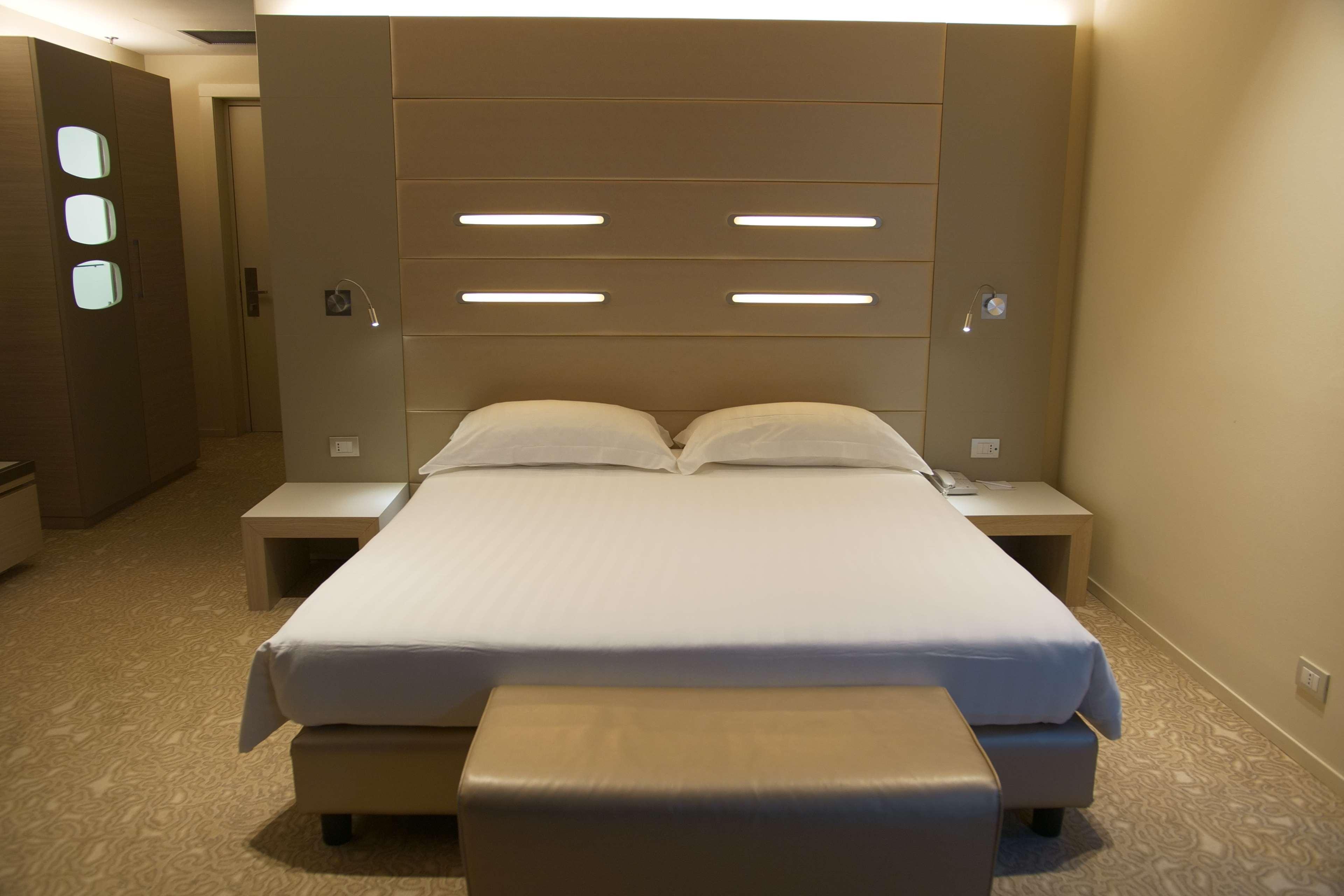 Best Western Plus Net Tower Hotel Padova Esterno foto