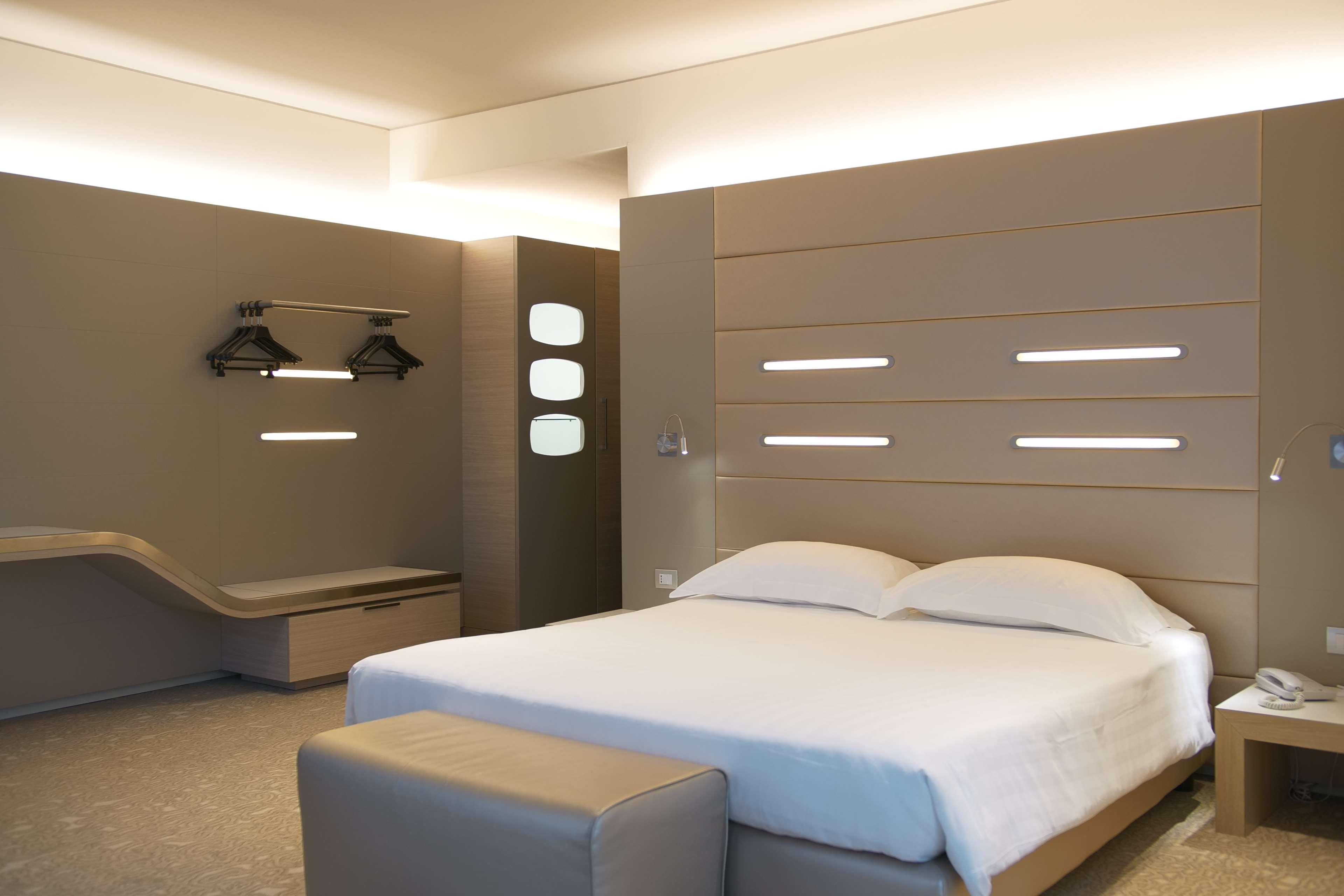 Best Western Plus Net Tower Hotel Padova Esterno foto
